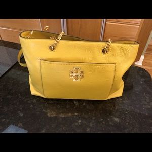 Tory Burch Britton satchel. Rich gold leather handbag. NWT Shoulder strap. Gorg!
